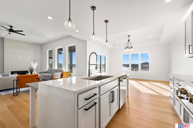 10231 Starlight Bay, Lincoln, NE 68527