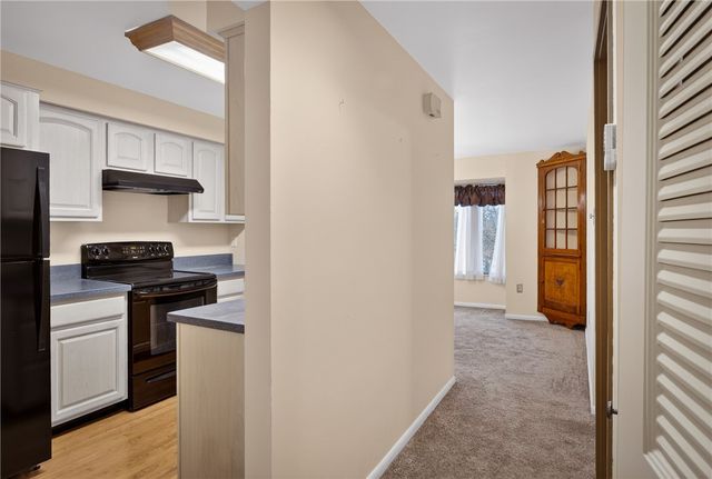 363 Hawthorne Ct, Ross Twp, PA 15237