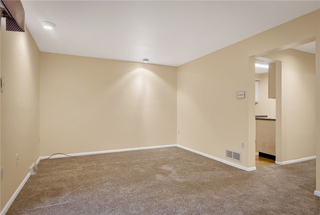 363 Hawthorne Ct, Ross Twp, PA 15237