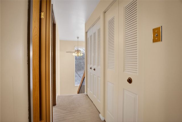 363 Hawthorne Ct, Ross Twp, PA 15237