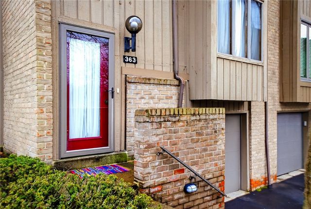 363 Hawthorne Ct, Ross Twp, PA 15237