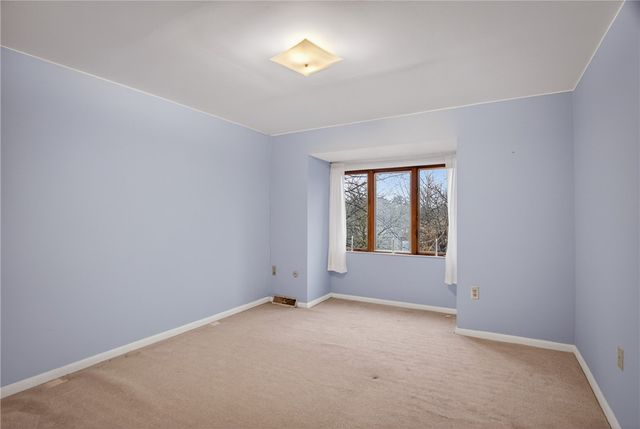 363 Hawthorne Ct, Ross Twp, PA 15237