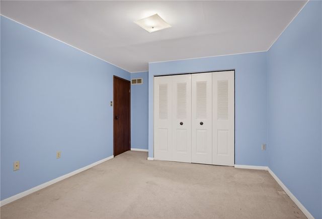 363 Hawthorne Ct, Ross Twp, PA 15237