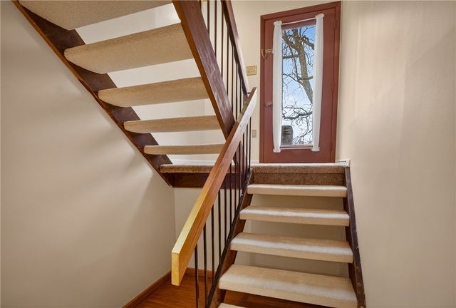 363 Hawthorne Ct, Ross Twp, PA 15237