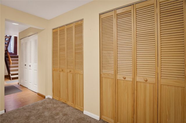 363 Hawthorne Ct, Ross Twp, PA 15237