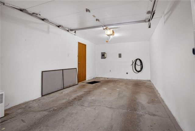 363 Hawthorne Ct, Ross Twp, PA 15237