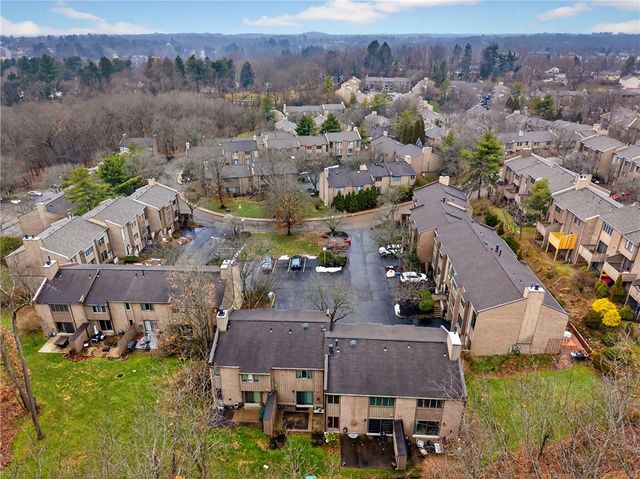 363 Hawthorne Ct, Ross Twp, PA 15237