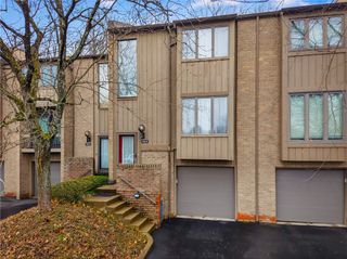 363 Hawthorne Ct, Ross Twp, PA 15237