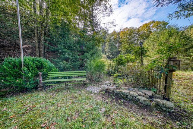 2 Shingle Kill Court, Sparrowbush, NY 12780