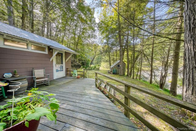 2 Shingle Kill Court, Sparrowbush, NY 12780