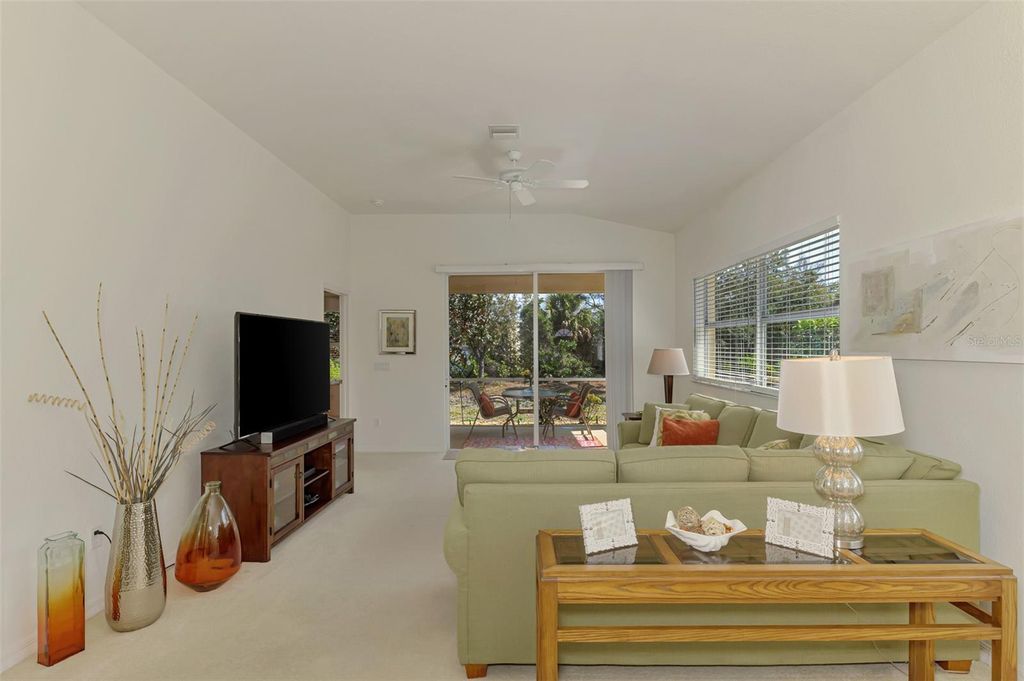 Image 11 of property listing at 1104 YOSEMITE DRIVE, Englewood, FL 34223