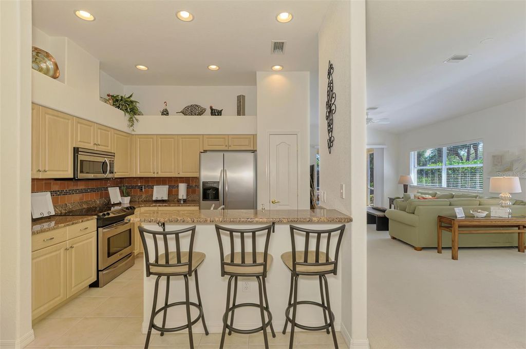 Image 21 of property listing at 1104 YOSEMITE DRIVE, Englewood, FL 34223