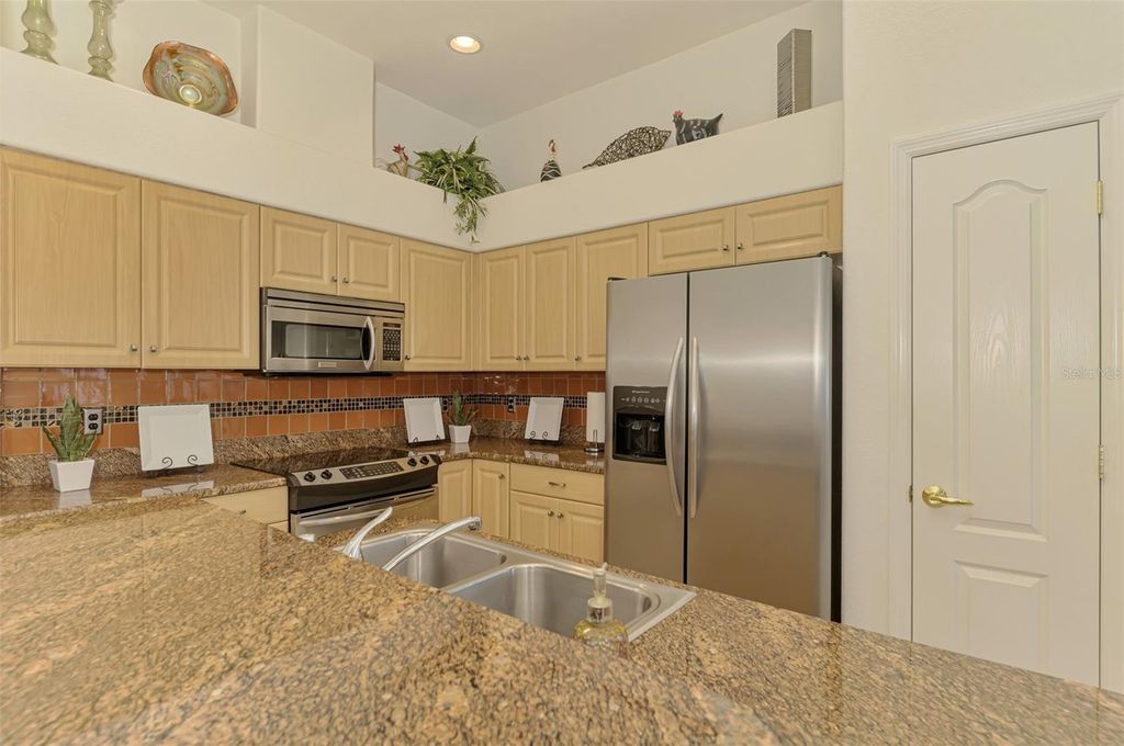 Image 23 of property listing at 1104 YOSEMITE DRIVE, Englewood, FL 34223