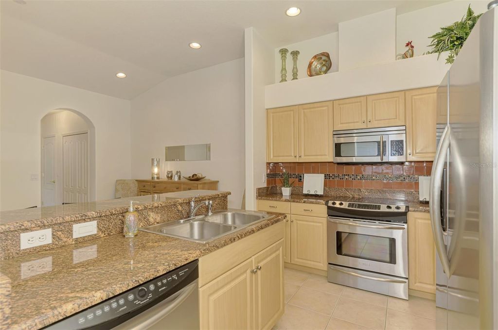 Image 27 of property listing at 1104 YOSEMITE DRIVE, Englewood, FL 34223