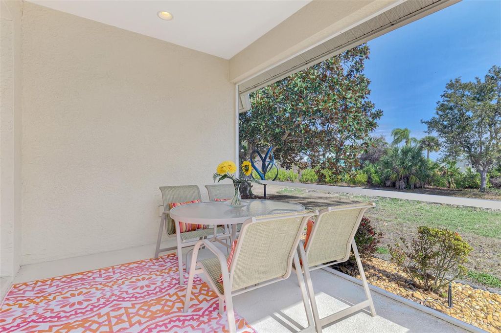 Image 41 of property listing at 1104 YOSEMITE DRIVE, Englewood, FL 34223