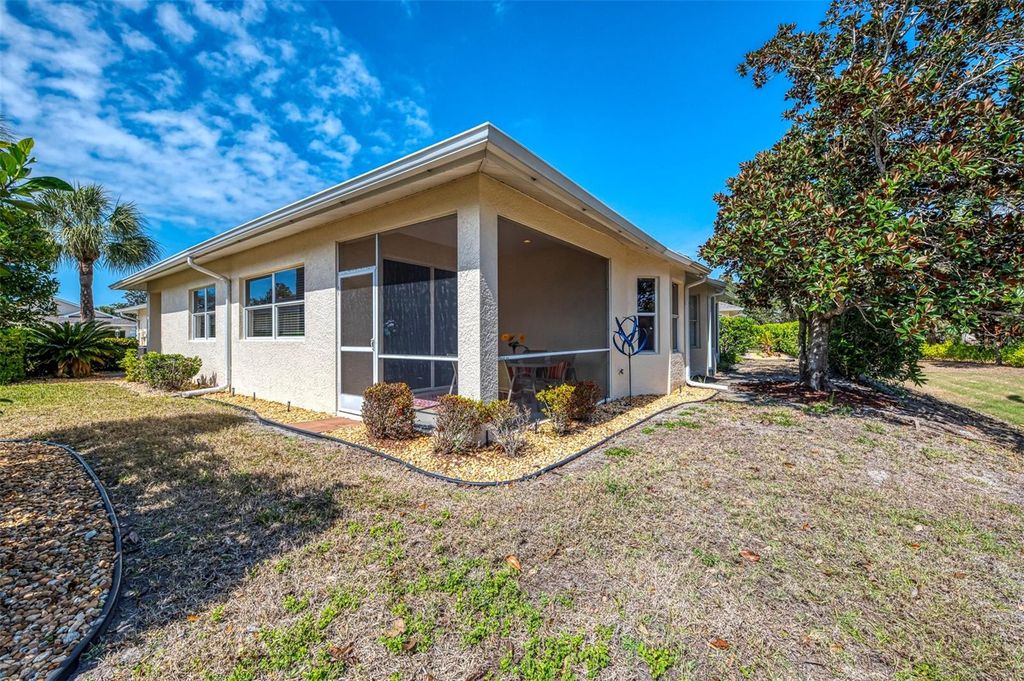 Image 44 of property listing at 1104 YOSEMITE DRIVE, Englewood, FL 34223