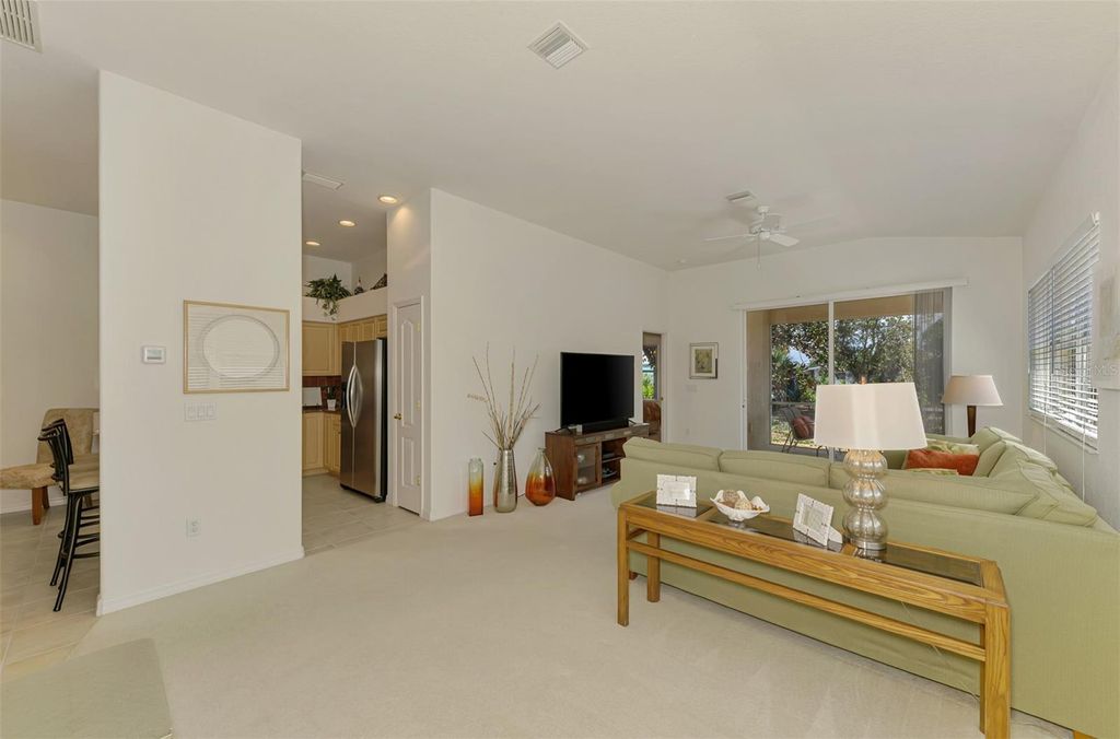 Image 10 of property listing at 1104 YOSEMITE DRIVE, Englewood, FL 34223