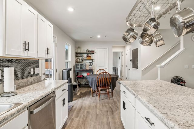 4124 S Downs Cir, White House, TN 37188