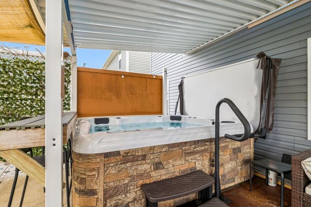 4124 S Downs Cir, White House, TN 37188