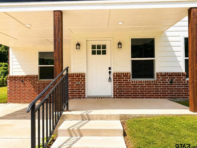 1410 W Connally St, Tyler, TX 75701