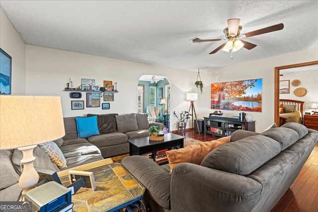 320 Langston Road, Perry, GA 31069