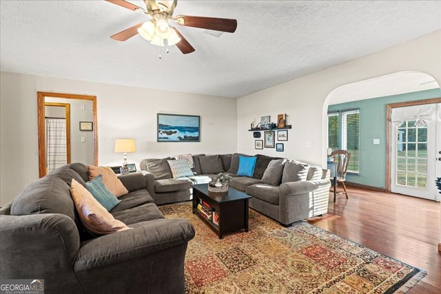 320 Langston Road, Perry, GA 31069