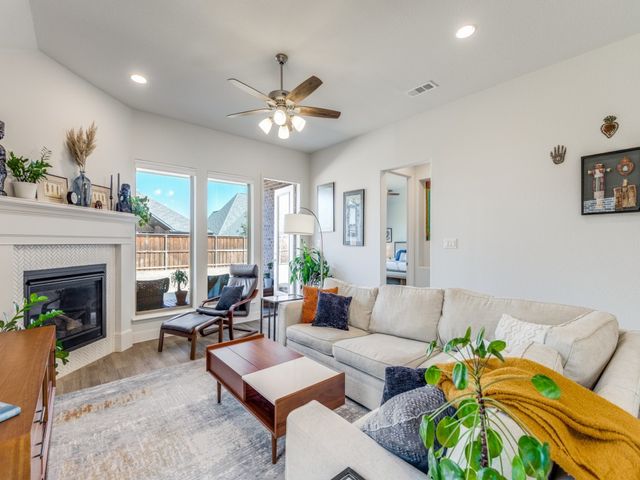 2001 Song Sparrow Lane, Mckinney, TX 75071