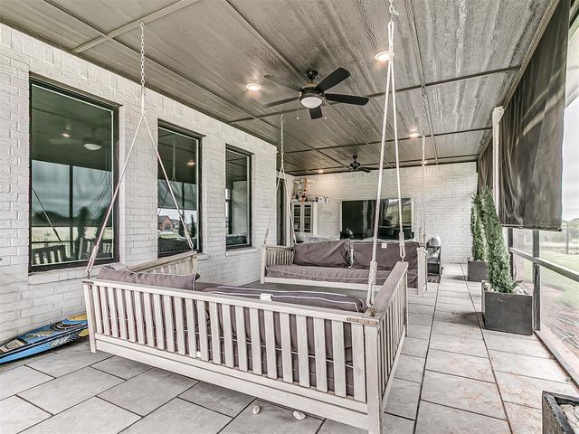 2271 Jackson Lane, Blanchard, OK 73010