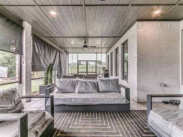 2271 Jackson Lane, Blanchard, OK 73010