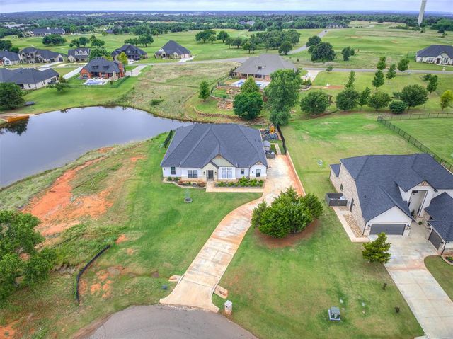 2271 Jackson Lane, Blanchard, OK 73010