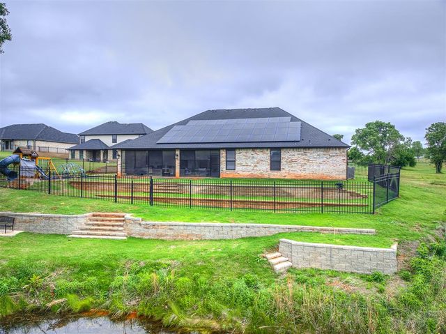 2271 Jackson Lane, Blanchard, OK 73010