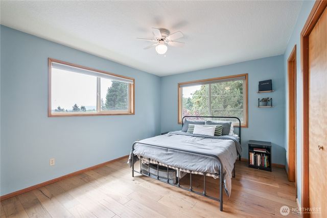 2337 W Hills Drive, Longview, WA 98632