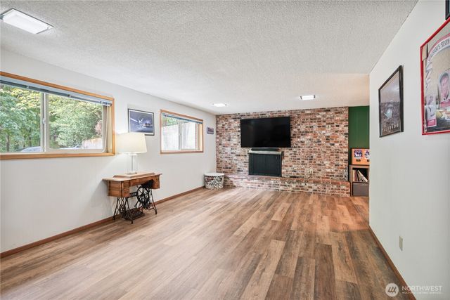 2337 W Hills Drive, Longview, WA 98632
