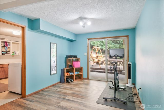 2337 W Hills Drive, Longview, WA 98632