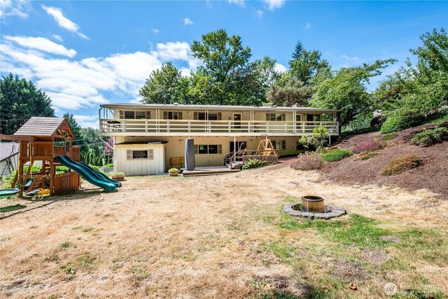 2337 W Hills Drive, Longview, WA 98632