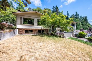 2337 W Hills Drive, Longview, WA 98632