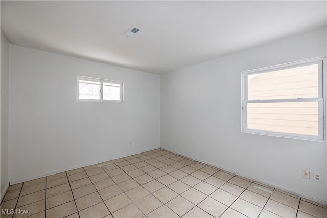 4223 Palm Avenue, Lorain, OH 44055