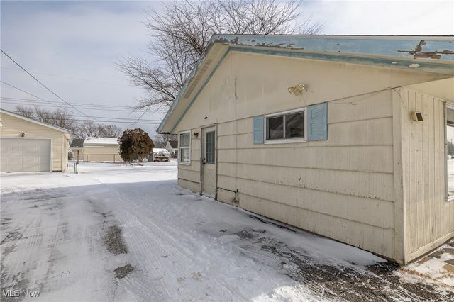 4223 Palm Avenue, Lorain, OH 44055