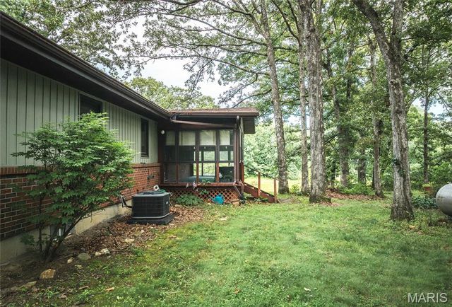 3079 Terpening Road, Alton, IL 62002