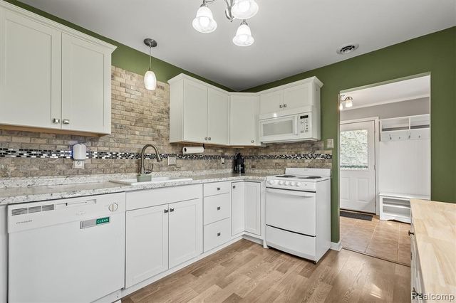 1816 June Avenue, Rochester Hills, MI 48309