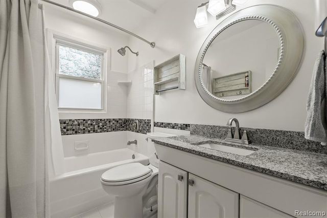 1816 June Avenue, Rochester Hills, MI 48309