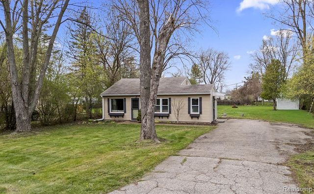 1816 June Avenue, Rochester Hills, MI 48309