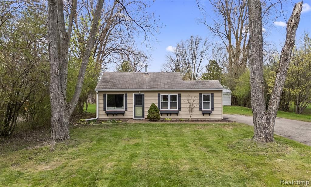1816 June Avenue, Rochester Hills, MI 48309
