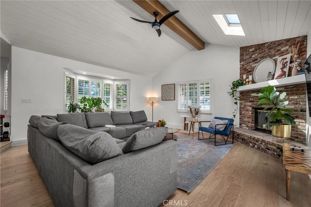 7460 Sausalito, West Hills, CA 91307