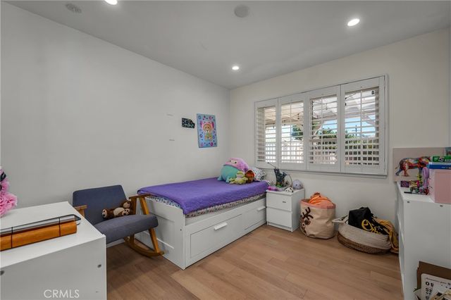 7460 Sausalito, West Hills, CA 91307