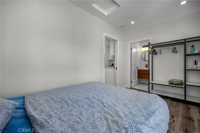 7460 Sausalito, West Hills, CA 91307