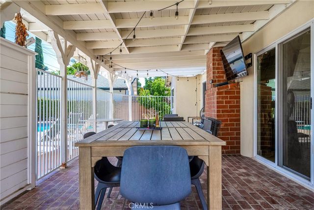 7460 Sausalito, West Hills, CA 91307