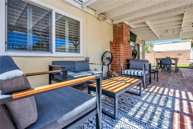 7460 Sausalito, West Hills, CA 91307