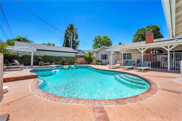7460 Sausalito, West Hills, CA 91307