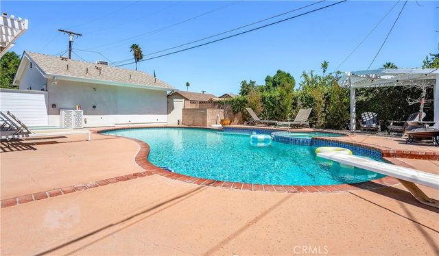 7460 Sausalito, West Hills, CA 91307